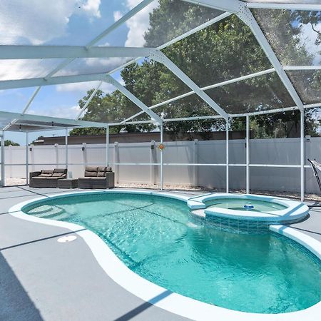 Stunning Modern Home In Tampa With Pool - Just 5 Minutes From Airport! Buitenkant foto