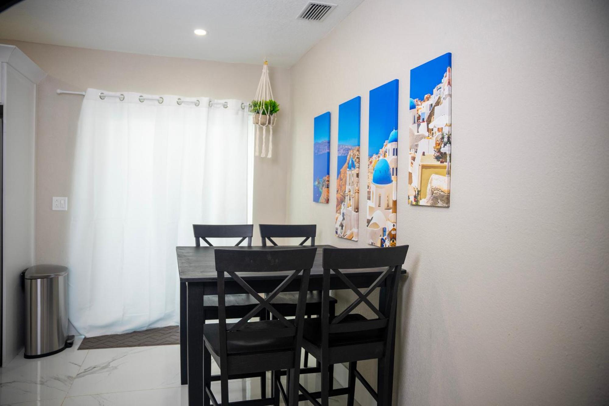 Stunning Modern Home In Tampa With Pool - Just 5 Minutes From Airport! Buitenkant foto