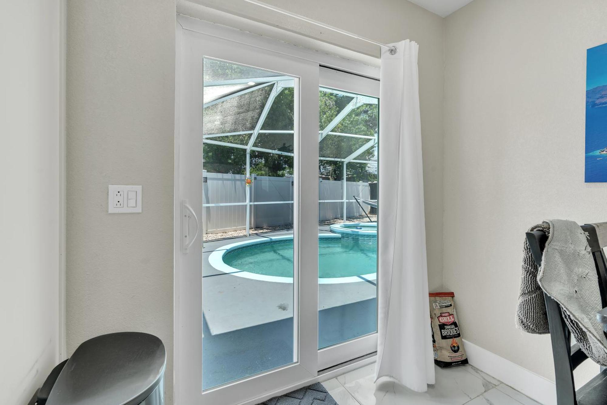 Stunning Modern Home In Tampa With Pool - Just 5 Minutes From Airport! Buitenkant foto